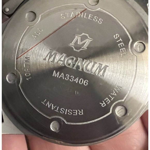 Brand New With Tags -Magnum 48mm Men’s Graduate Quartz Watch- - Picture 7 of 11